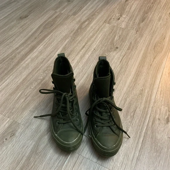 Converse - Picture 7 of 8